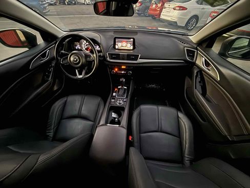 Used 2018 MAZDA MAZDA3 Touring FWD image 7