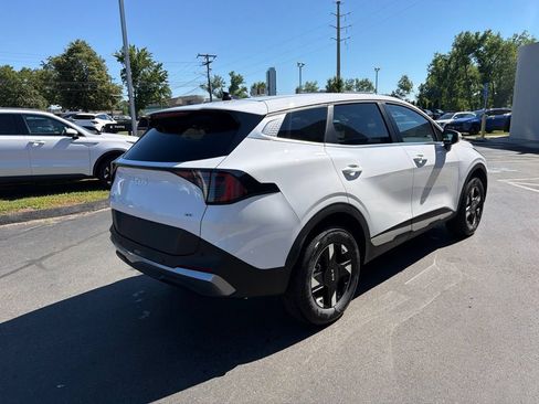 New 2026 Kia Sportage LX AWD/4WD image 8