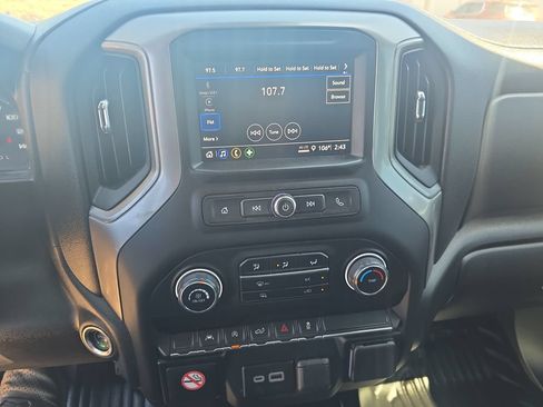Used 2024 Chevrolet Silverado 1500 W/T w/ WT Fleet Convenience Package AWD/4WD image 21
