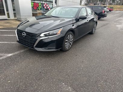Used 2024 Nissan Altima 2.5 SV