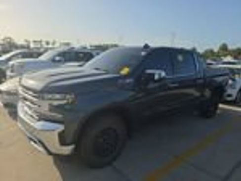 Used 2022 Chevrolet Silverado 1500 LTZ w/ LTZ Premium Package AWD/4WD image 4