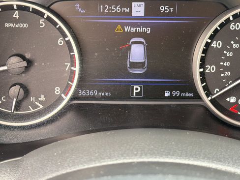 Used 2024 Nissan Murano SL FWD image 19