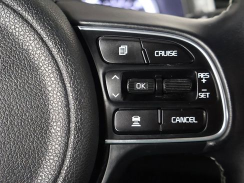 Used 2018 Kia Niro Touring image 42