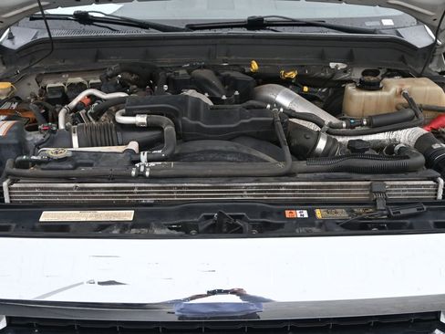 Used 2015 Ford F350 Lariat w/ Lariat Interior Package image 10