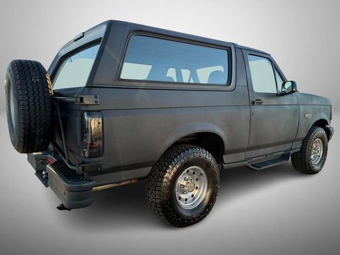 Used 1996 Ford Bronco XLT image 4