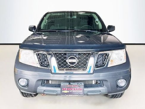 Used 2012 Nissan Frontier SV w/ SV Premium Utility Pkg AWD/4WD image 4