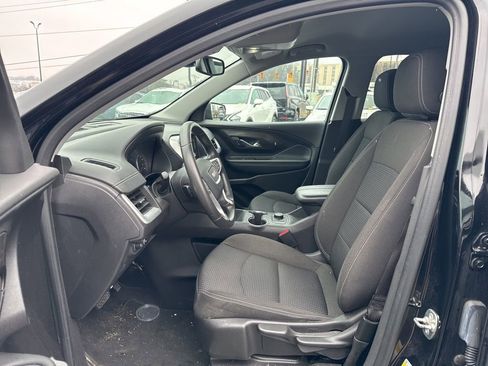 Used 2024 GMC Terrain SLE image 14