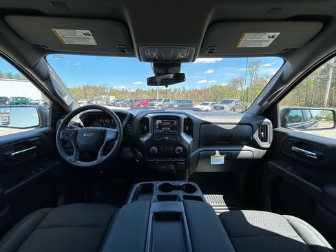 New 2026 Chevrolet Silverado 1500 Custom Trail Boss AWD/4WD image 6