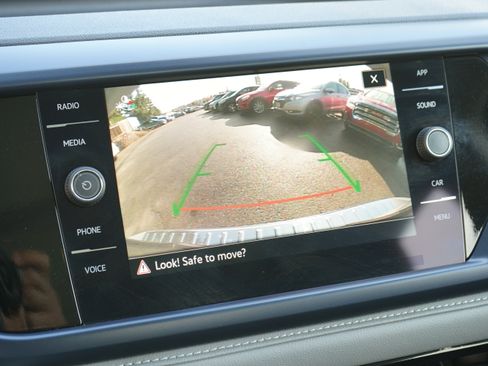 Used 2024 Volkswagen Taos SE image 23