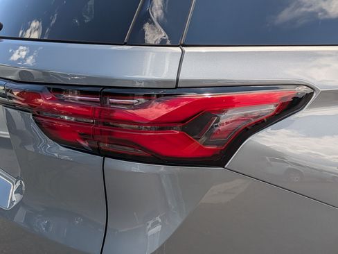 Certified 2023 Chevrolet Traverse RS AWD/4WD image 12
