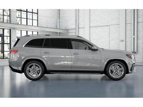 New 2026 Mercedes-Benz GLS 450 4MATIC image 16