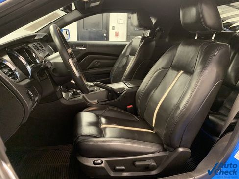 Used 2010 Ford Mustang GT image 14