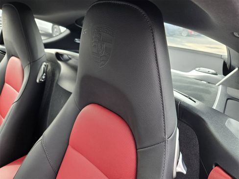Used 2025 Porsche 718 Cayman Base image 23