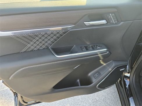 New 2026 GMC Acadia Denali w/ Super Cruise Package image 19