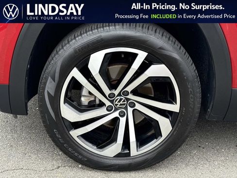 Used 2022 Volkswagen Atlas Cross Sport SEL image 8