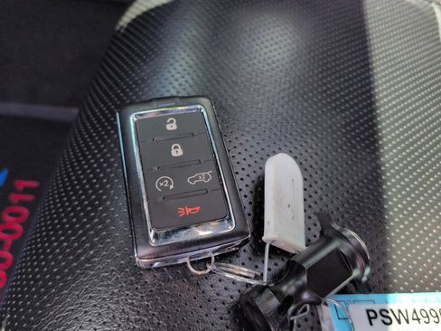 Used 2023 Jeep Grand Cherokee Summit w/ High Altitude Package AWD/4WD image 32