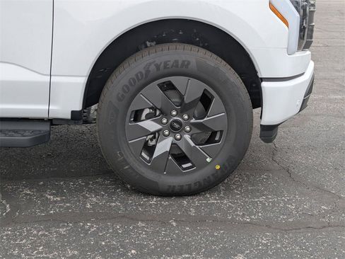 New 2025 Ford F150 Lightning Lariat image 23