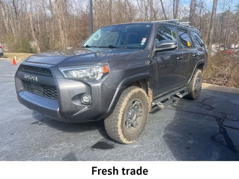 Used 2022 Toyota 4Runner SR5 Premium w/ Moonroof Package image 1