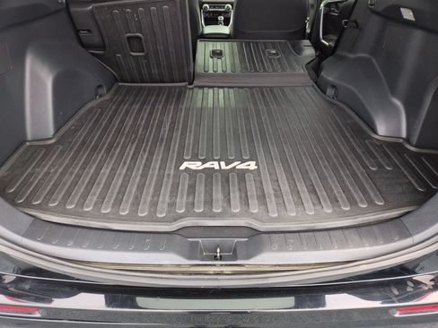 Used 2021 Toyota RAV4 SE AWD/4WD image 23