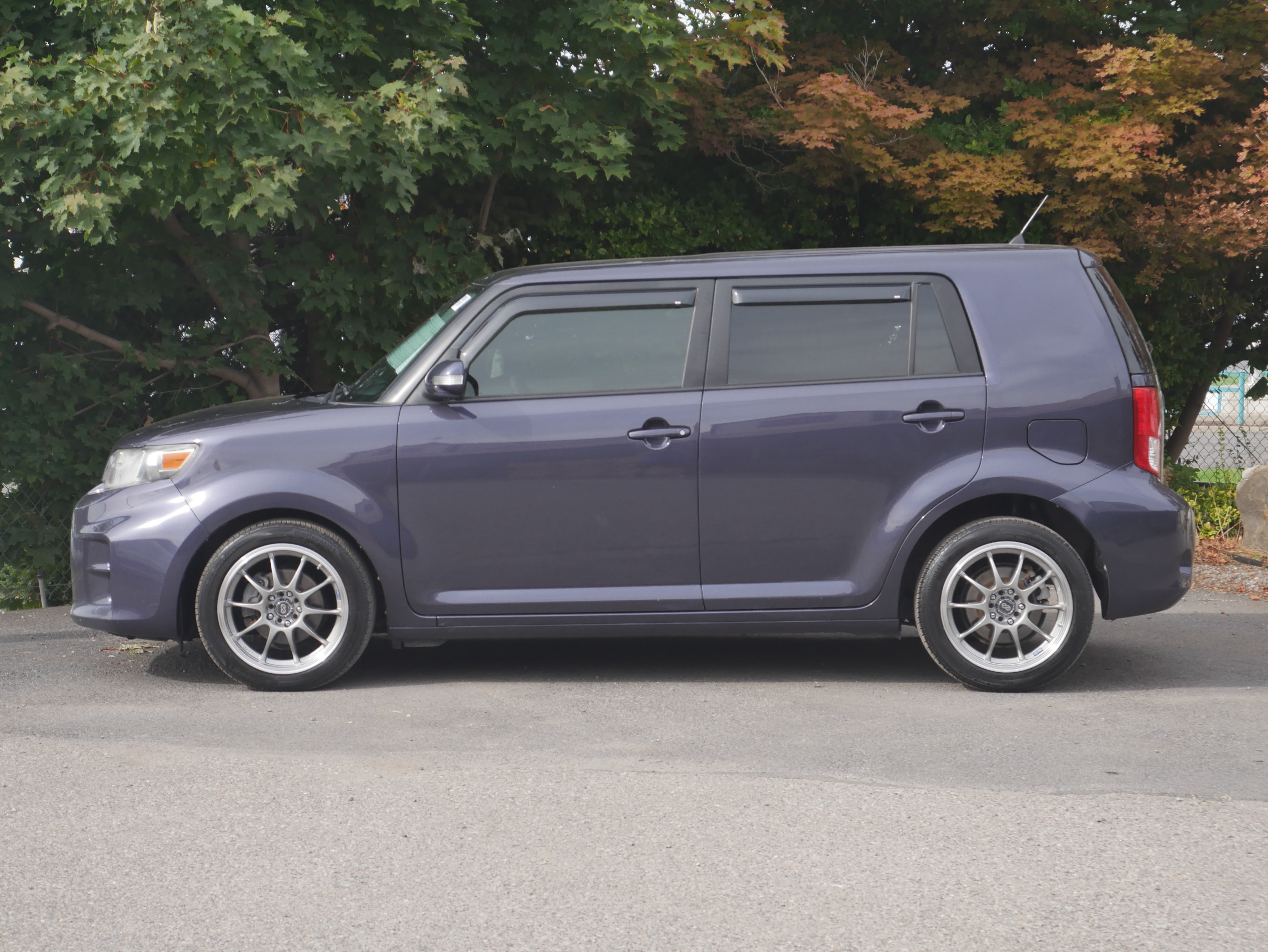 Used 2012 Scion xB FWD image 14