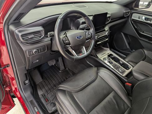 Used 2022 Ford Explorer ST w/ Equipment Group 401A image 4