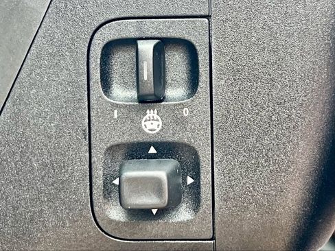 Certified 2026 Mercedes-Benz GLS 450 4MATIC image 45