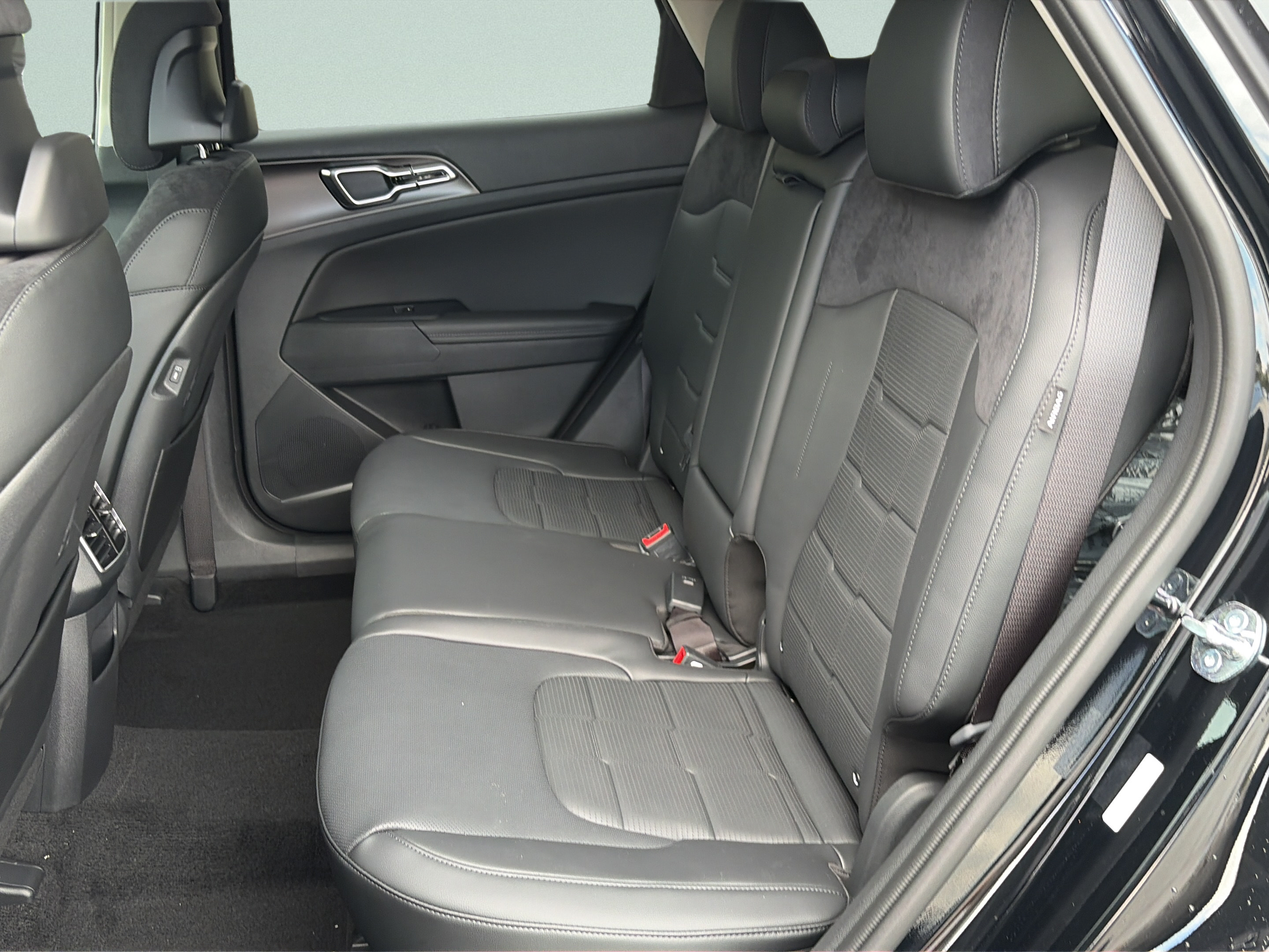 New 2026 Kia Sportage SX FWD image 12