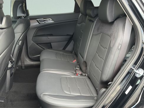 New 2026 Kia Sportage SX FWD image 12