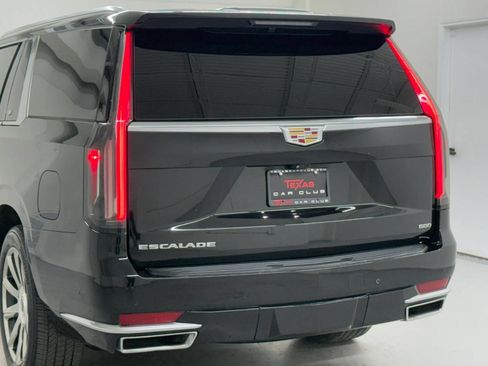 Used 2022 Cadillac Escalade ESV Premium Luxury Platinum AWD/4WD image 41