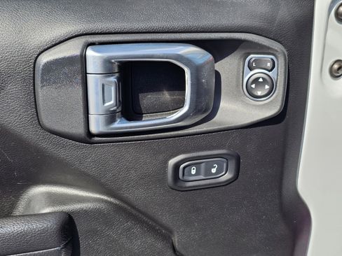 Used 2023 Jeep Wrangler Unlimited Rubicon image 29