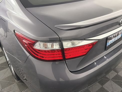 Used 2015 Lexus ES 350 w/ Premium Package FWD image 30
