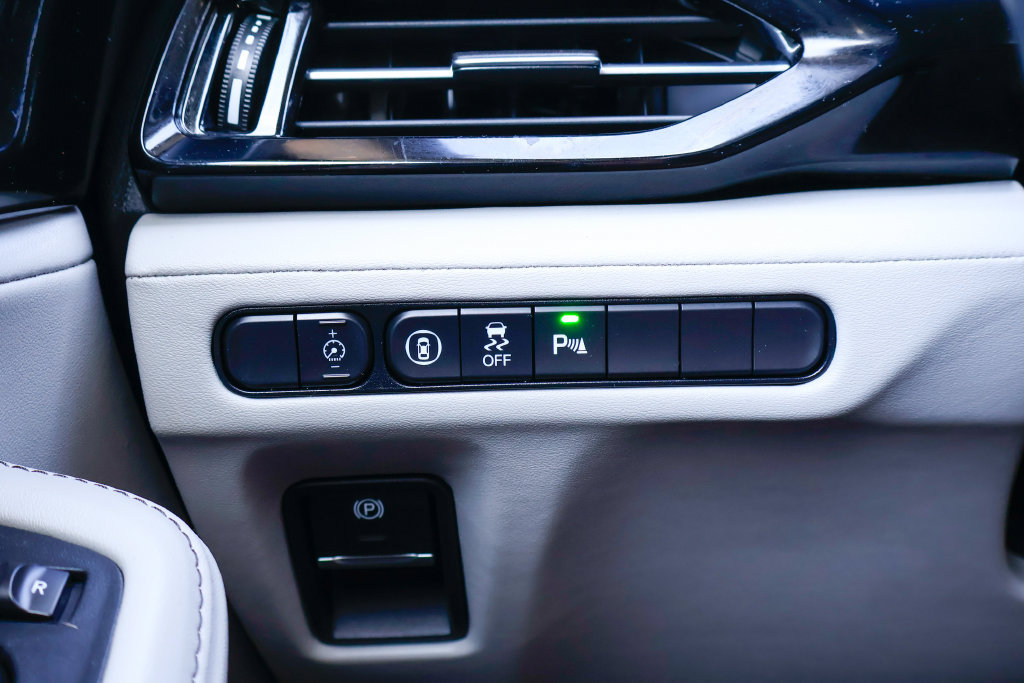 Used 2023 Acura MDX w/ Technology Package FWD image 21