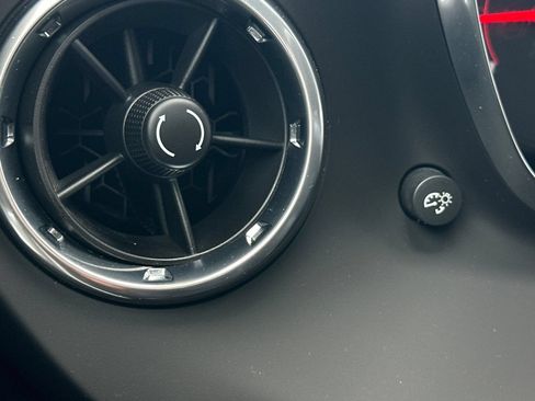 Used 2018 Chevrolet Camaro SS RWD image 28