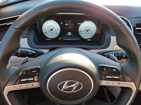 Certified 2022 Hyundai Tucson Limited image 18