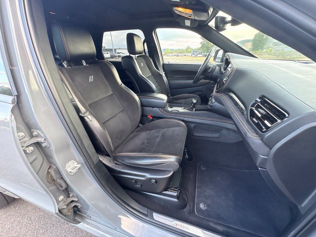 Used 2023 Dodge Durango R/T w/ Hemi Orange Plus Package AWD/4WD image 15