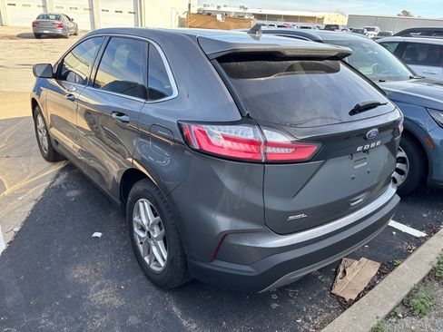 Used 2024 Ford Edge SEL w/ Convenience Package image 10