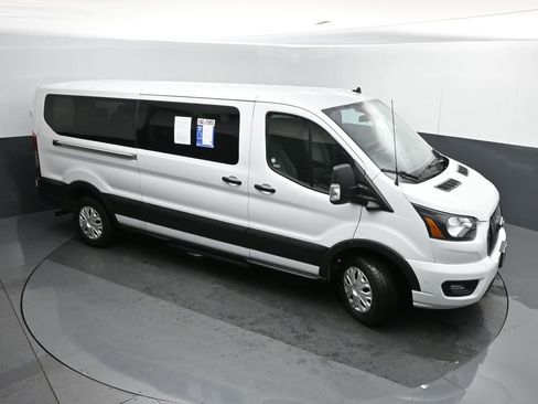 Used 2023 Ford Transit 350 XLT image 42
