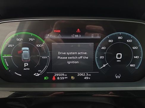 Used 2021 Audi e-tron Premium Plus image 19