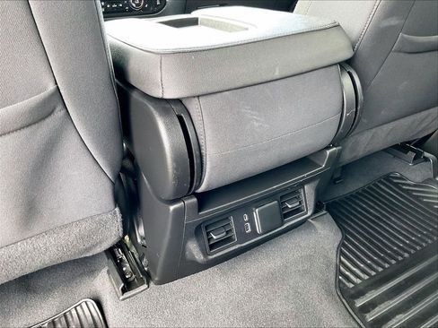 Used 2023 Chevrolet Silverado 1500 LT AWD/4WD image 26