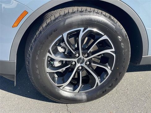 New 2026 Lincoln Nautilus Premier w/ Equipment Group 102A image 5