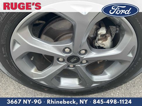 Certified 2025 Ford Escape ST-Line Select AWD/4WD image 10