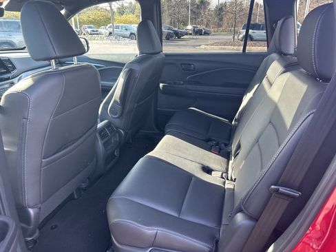 Used 2023 Honda Passport EX-L image 16