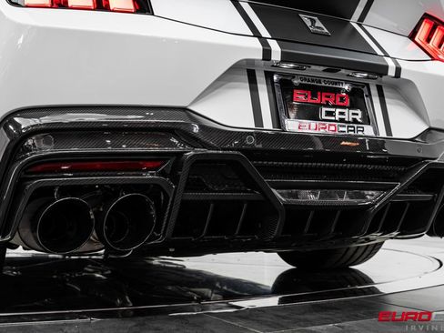 Used 2025 Ford Mustang GT Premium w/ GT Performance Package RWD image 27