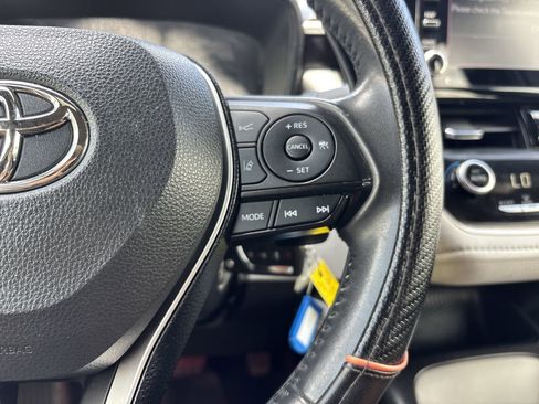 Used 2021 Toyota Corolla SE FWD image 26