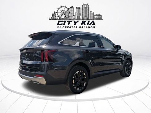 New 2026 Kia Sorento S w/ S Panoramic Sunroof Package FWD image 7