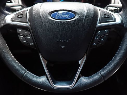 Used 2018 Ford Edge SEL w/ Equipment Group 201A FWD image 55