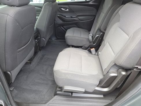 Used 2022 Chevrolet Traverse LT AWD/4WD image 14