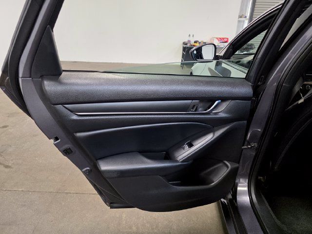 Used 2018 Honda Accord Sport image 20