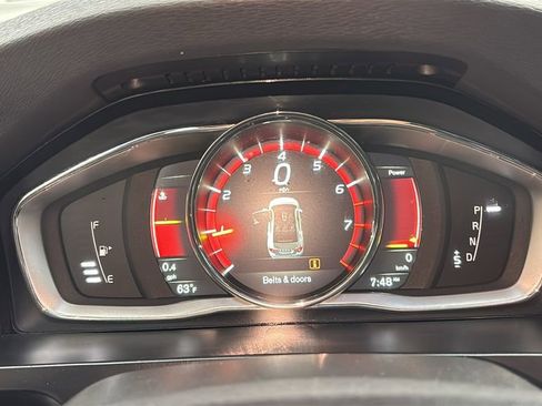 Used 2018 Volvo S60 T5 Inscription image 15