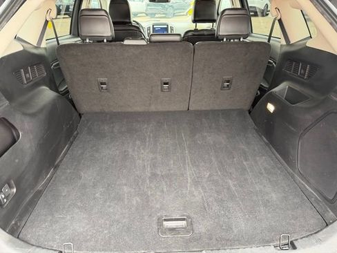 Used 2024 Ford Edge Titanium image 9